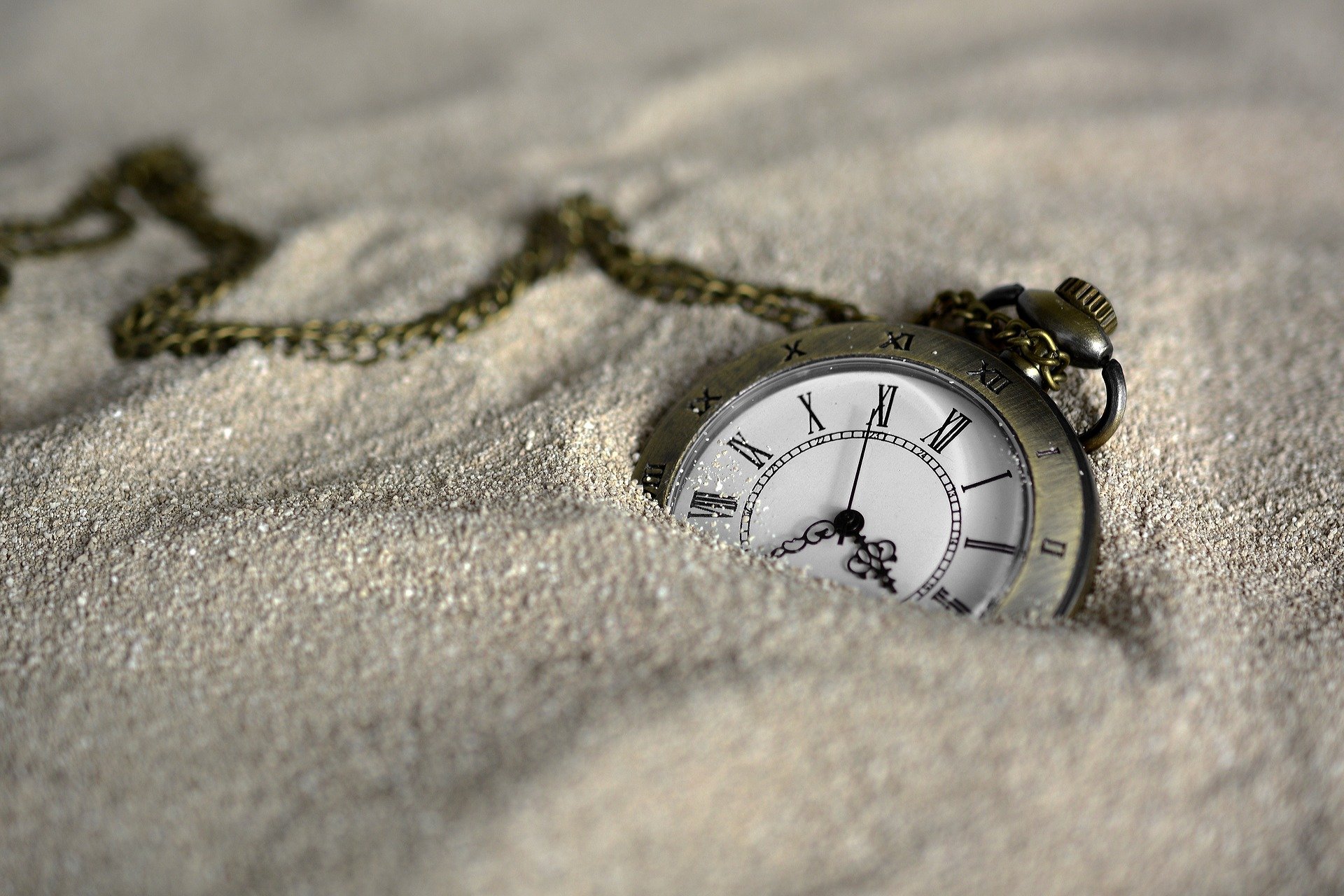Montre à gousset, Salmon Voyages Boussole dans le sable, confier recherches voyage