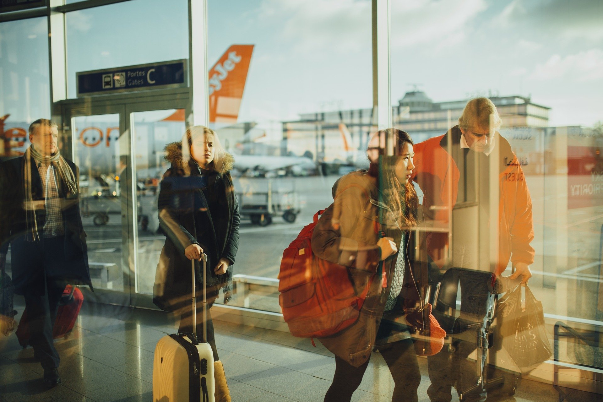 EasyJet, bagages à main, politique de bagages, aéroport, Salmon Voyages